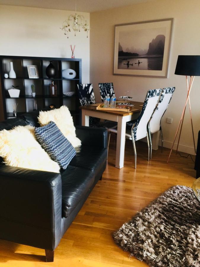 Sky Night Serviced Apartments Cardiff Extérieur photo