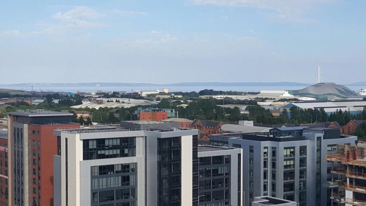 Sky Night Serviced Apartments Cardiff Extérieur photo