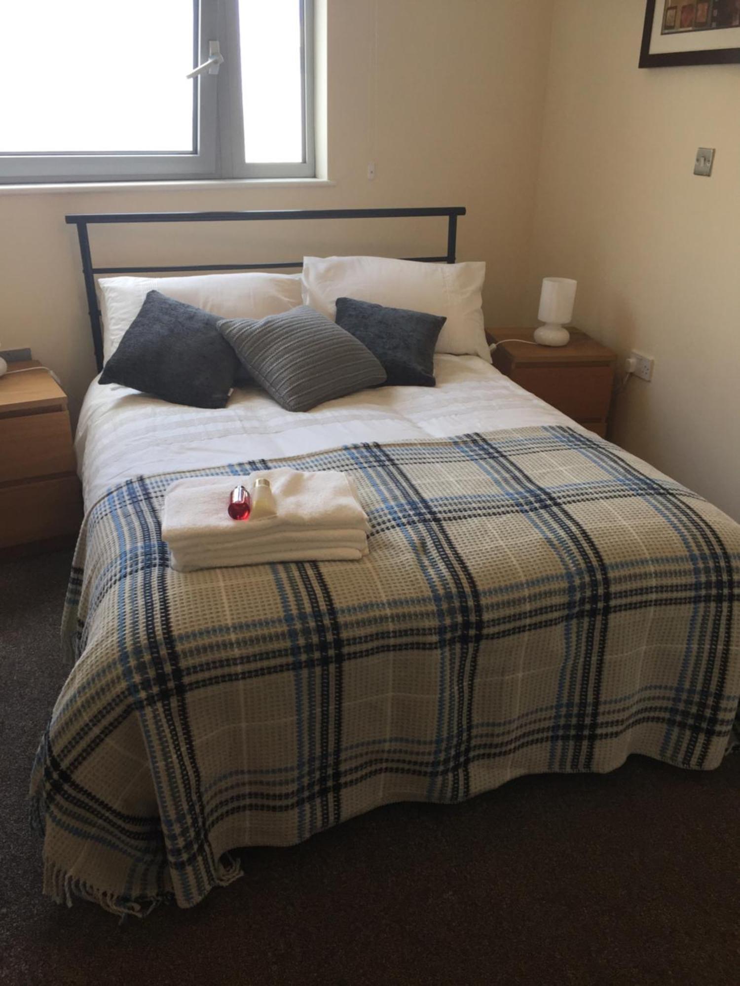 Sky Night Serviced Apartments Cardiff Extérieur photo