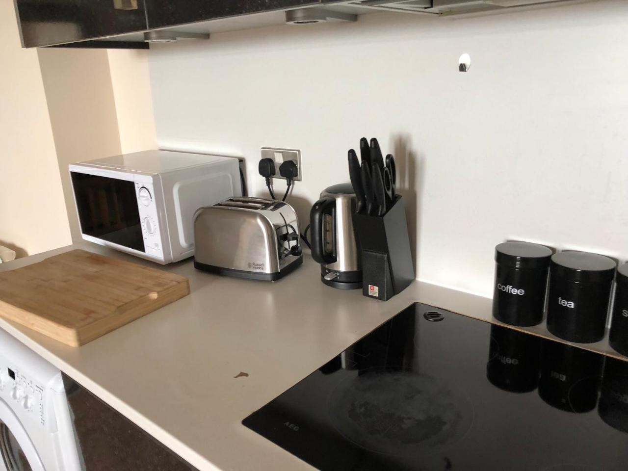 Sky Night Serviced Apartments Cardiff Extérieur photo